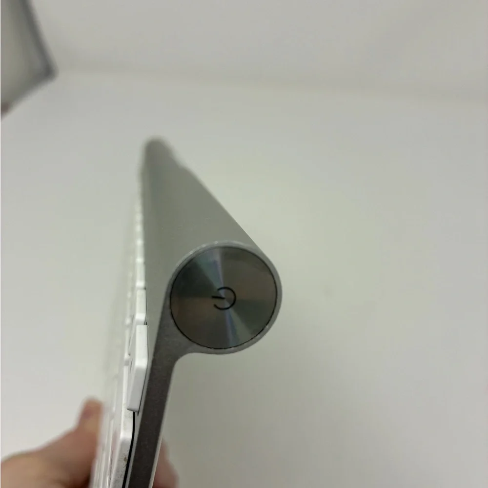 Apple compact wireless